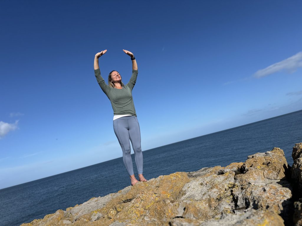 hypopressives practise on north Wales coast